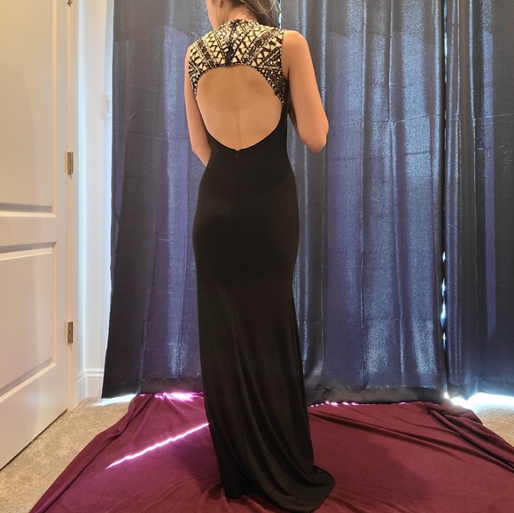 Black gown with geometric stone and mesh neck - Picture 4 of 6